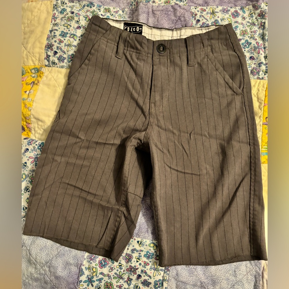 Boys Volcom shorts